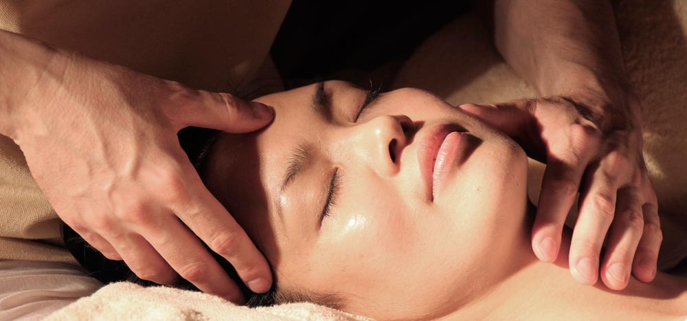 Masaje relajante masajistas en Elche Body Zenter